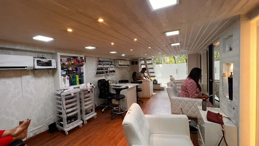 canvas-salon